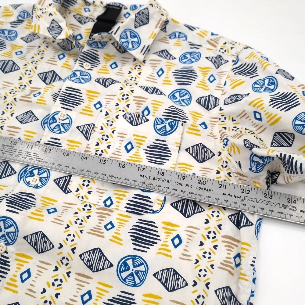 The North Face Shirt Men's Large White Baytrail Button‎ Up Short Sleeve Abstract